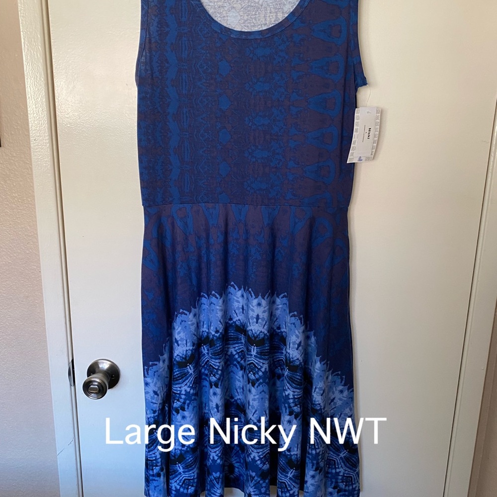 LulaRoe Nicki